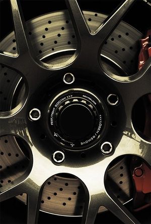 Eine hochwertige Autofelge.